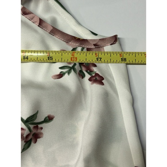 Shein Flower White & Pink Off The Shoulder Small (S)‎ (4) Blouse Short Sleeve - Picture 9 of 10